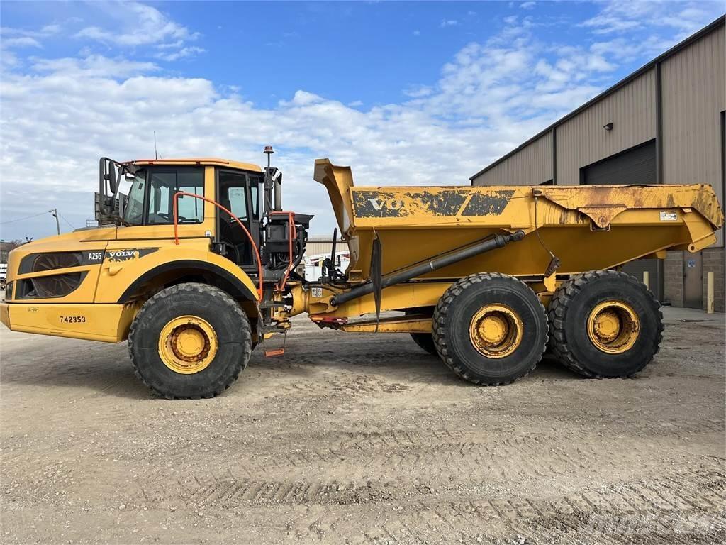 Volvo A25G Шарнирно-сочленённые самосвалы