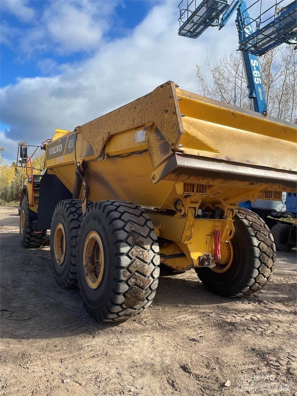 Volvo A25G Шарнирно-сочленённые самосвалы