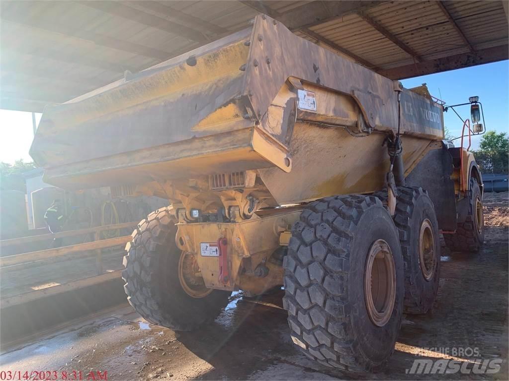 Volvo A25G Шарнирно-сочленённые самосвалы