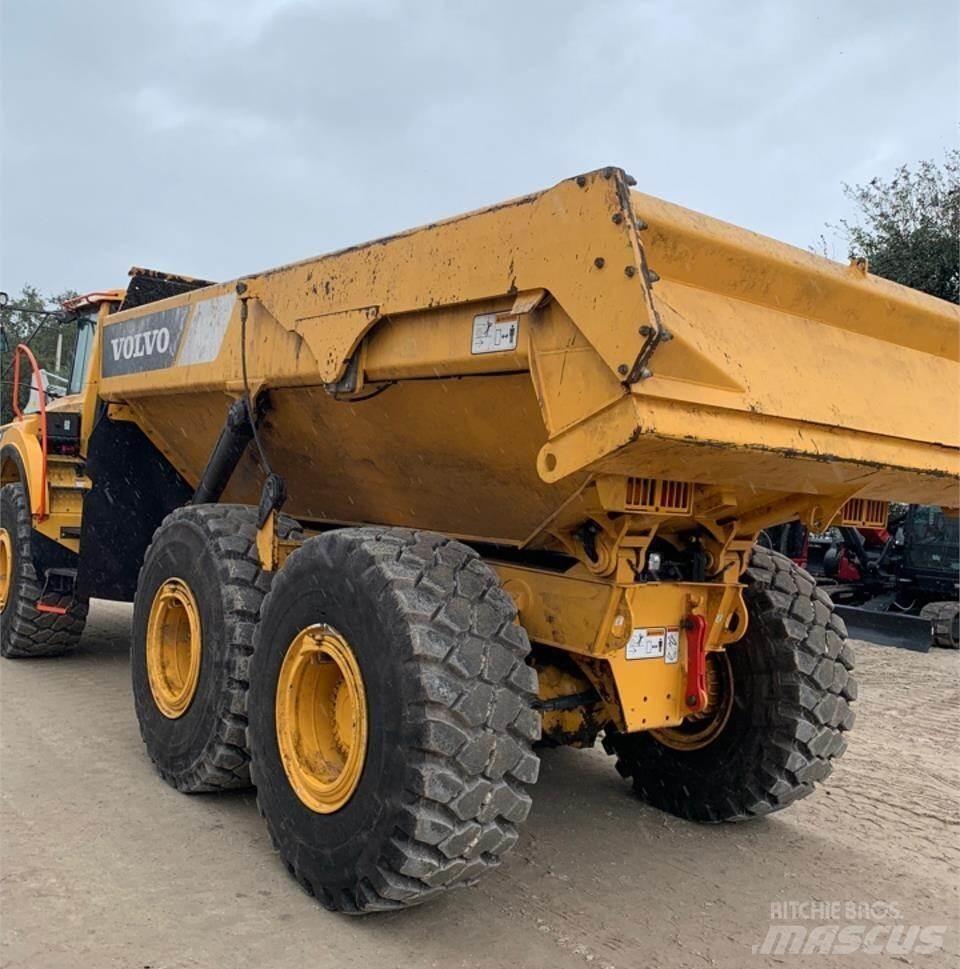 Volvo A25G Шарнирно-сочленённые самосвалы