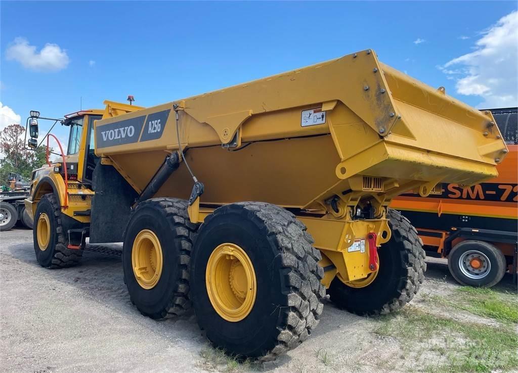 Volvo A25G Шарнирно-сочленённые самосвалы