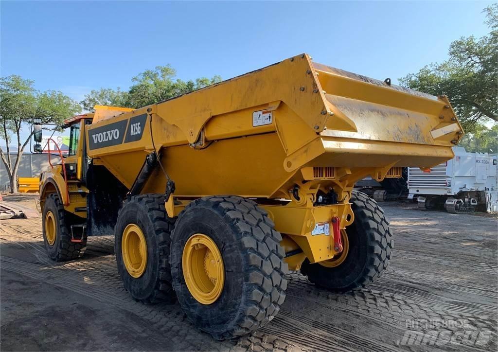 Volvo A25G Шарнирно-сочленённые самосвалы