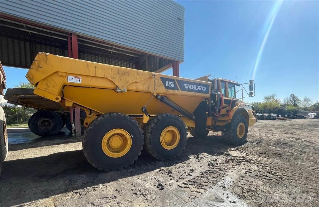 Volvo A25G Шарнирно-сочленённые самосвалы