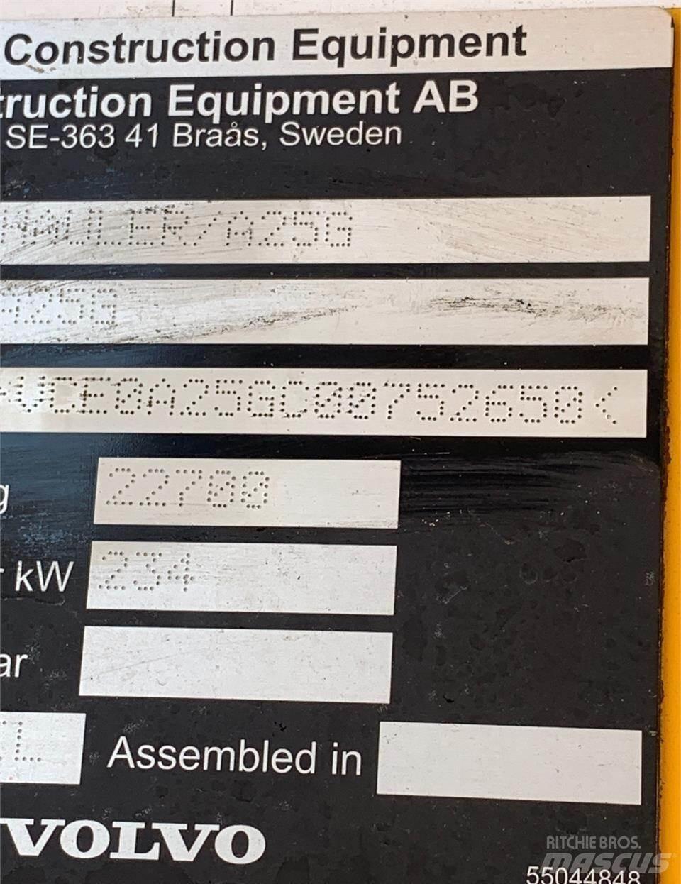 Volvo A25G Шарнирно-сочленённые самосвалы