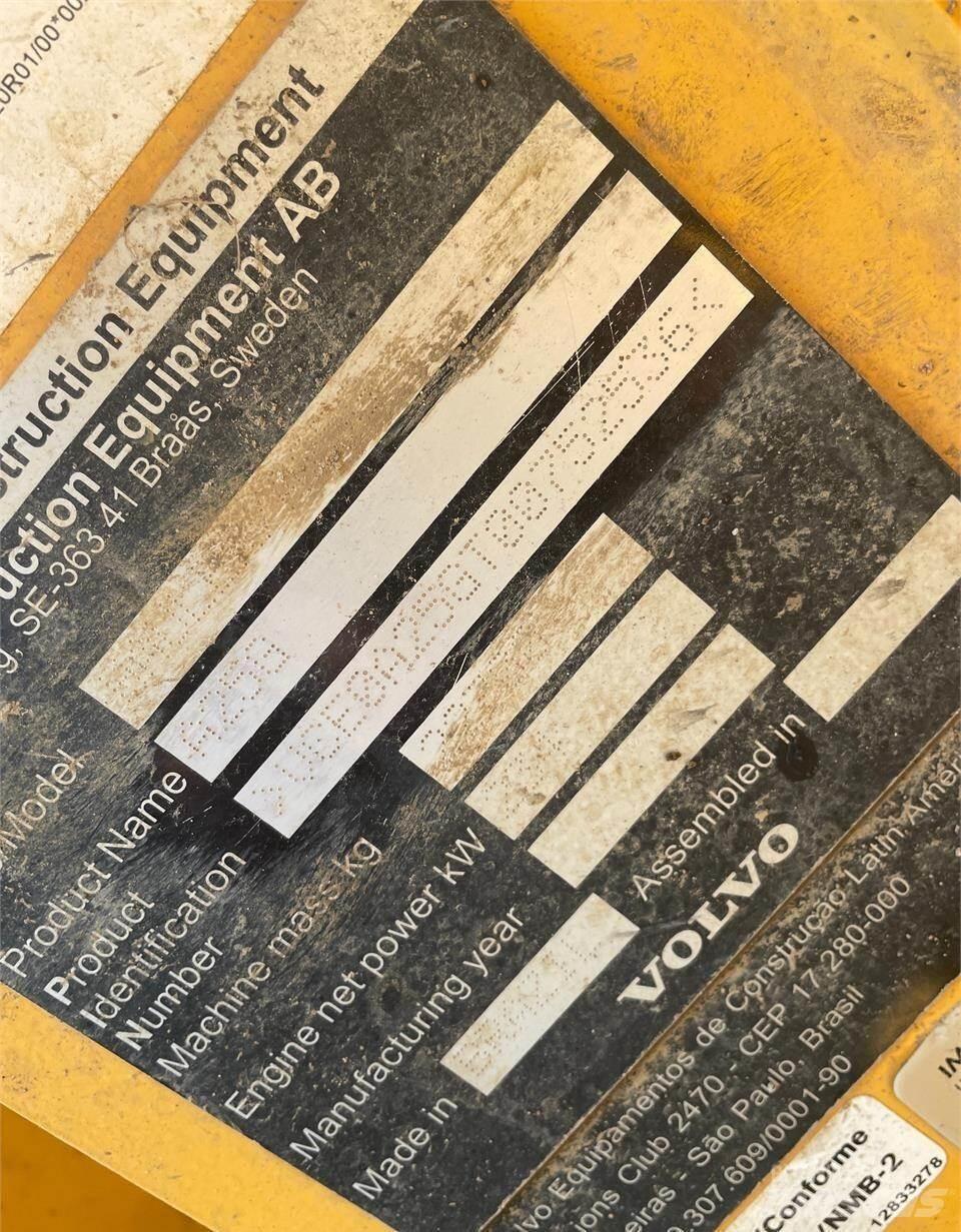 Volvo A25G Шарнирно-сочленённые самосвалы