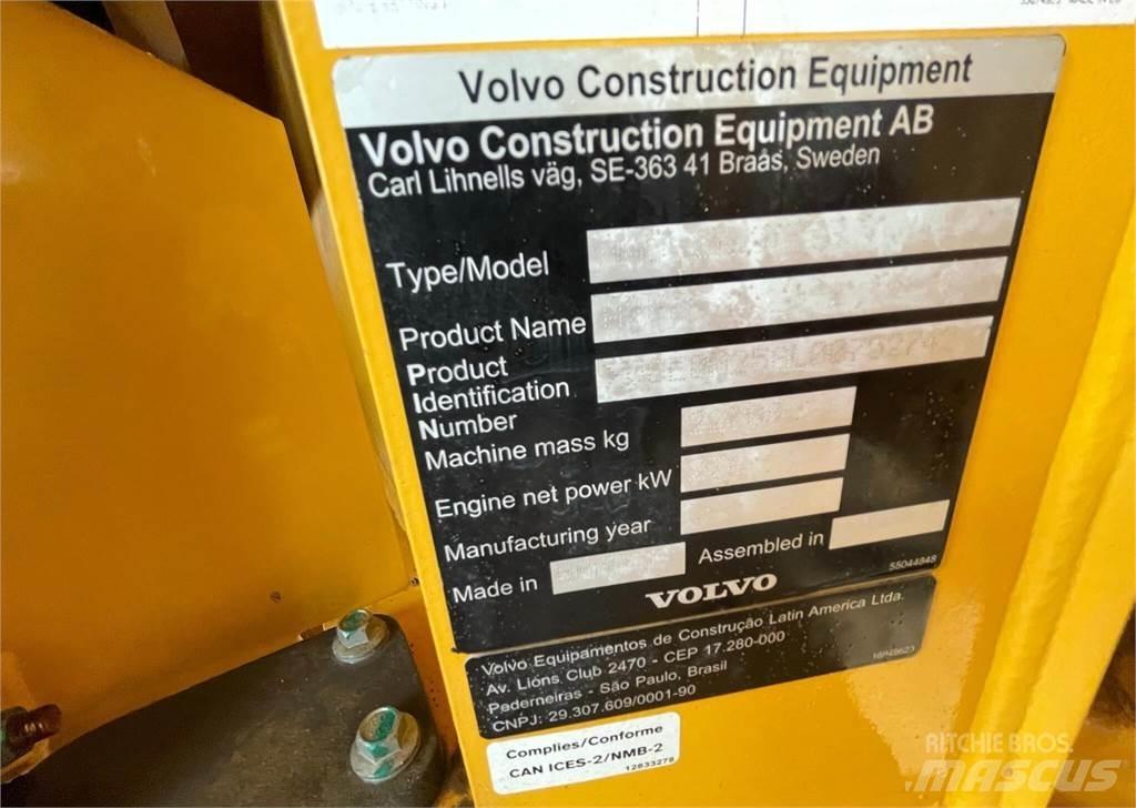 Volvo A25G Шарнирно-сочленённые самосвалы