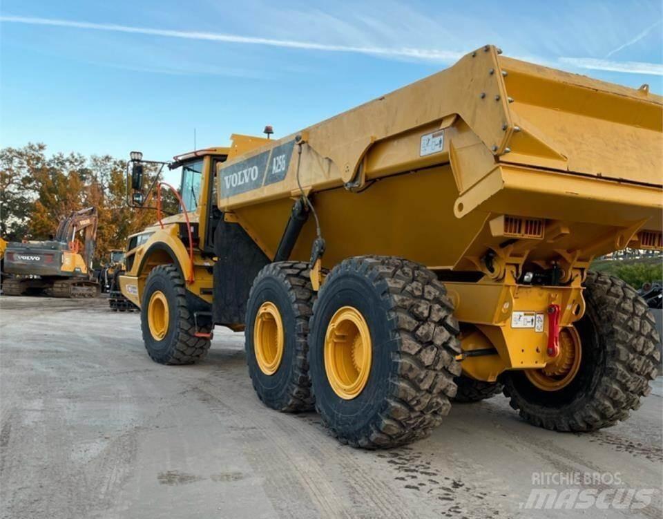 Volvo A25G Шарнирно-сочленённые самосвалы