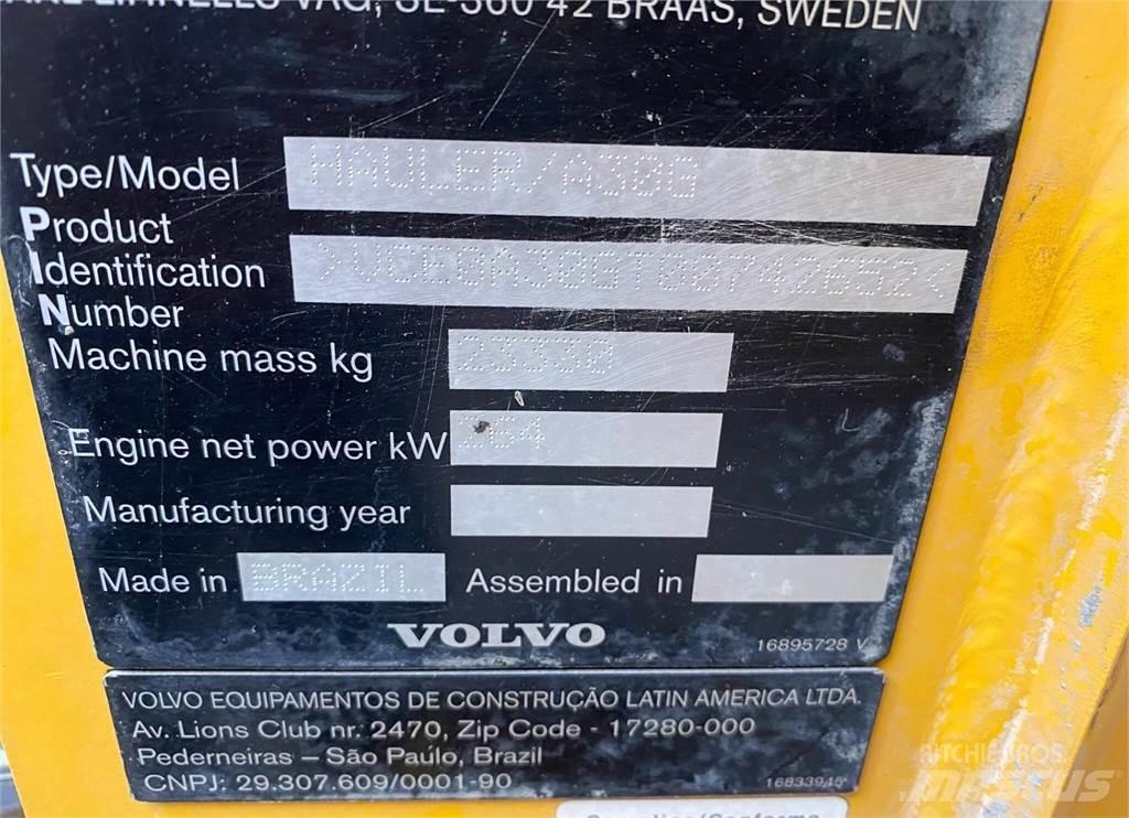 Volvo A30G Шарнирно-сочленённые самосвалы