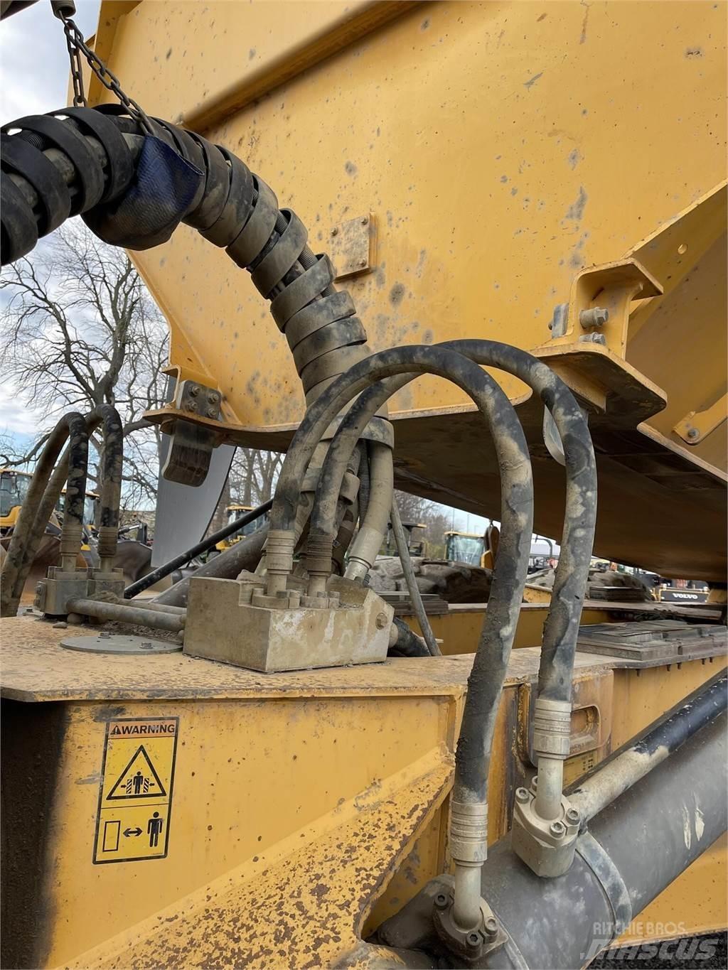 Volvo A40F Шарнирно-сочленённые самосвалы