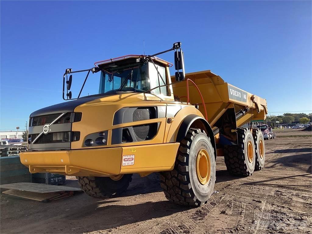Volvo A40G Шарнирно-сочленённые самосвалы