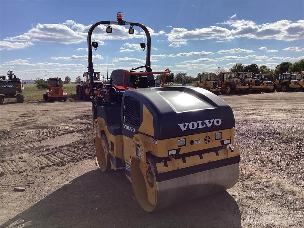 Volvo DD30B Катки тротуарные