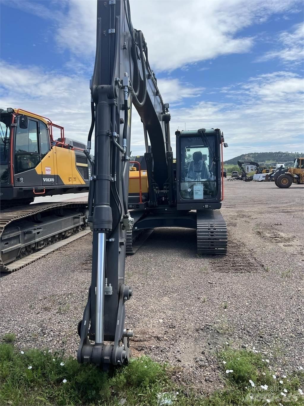 Volvo EC140EL Гусеничные экскаваторы