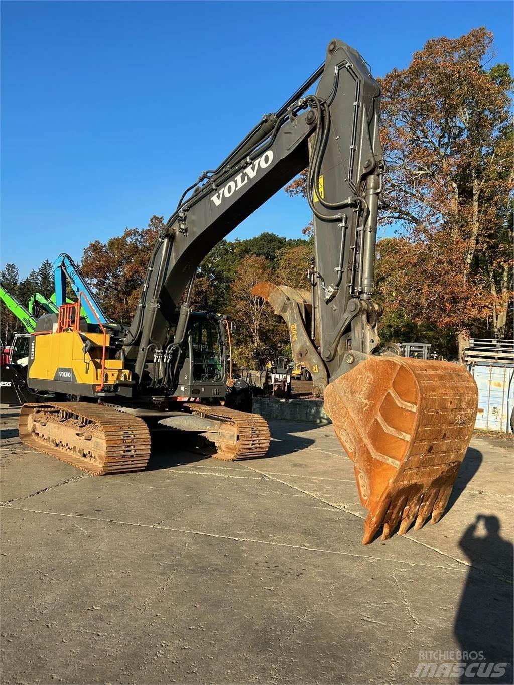 Volvo EC380EL Гусеничные экскаваторы