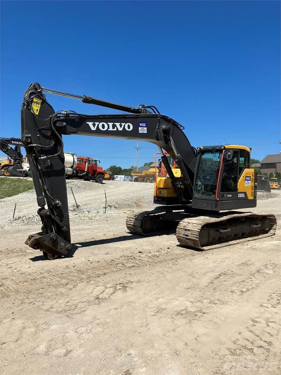 Volvo ECR235EL Гусеничные экскаваторы