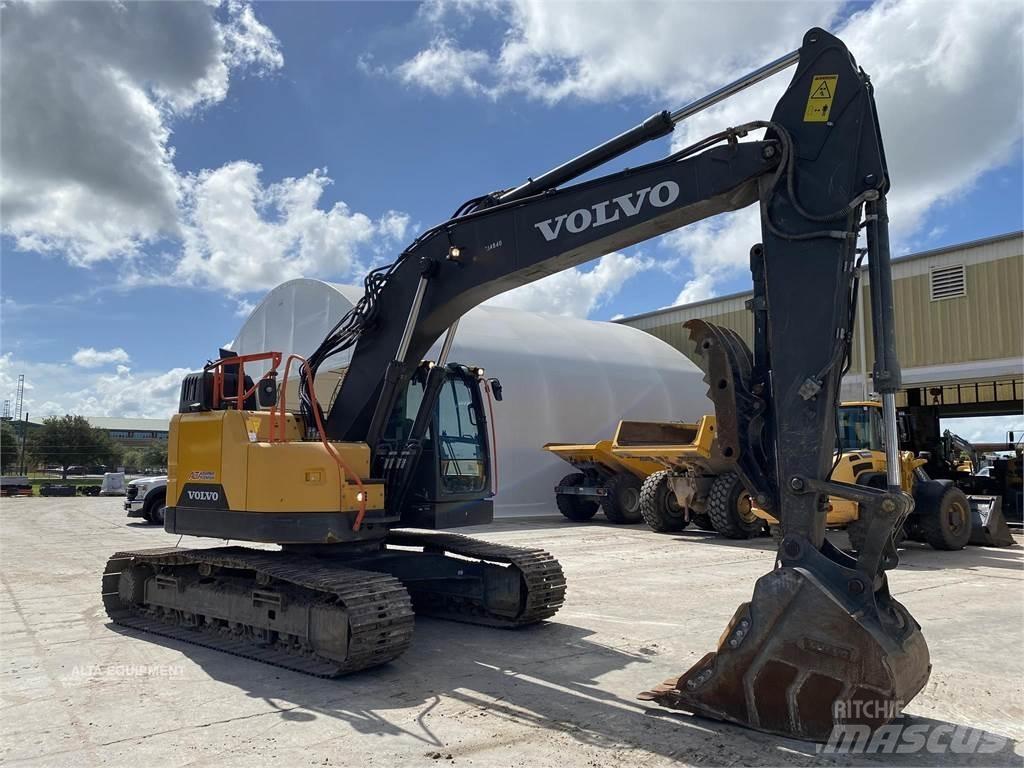 Volvo ECR235EL Гусеничные экскаваторы