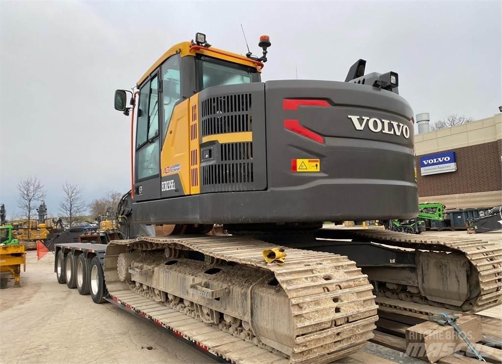 Volvo ECR235EL Гусеничные экскаваторы