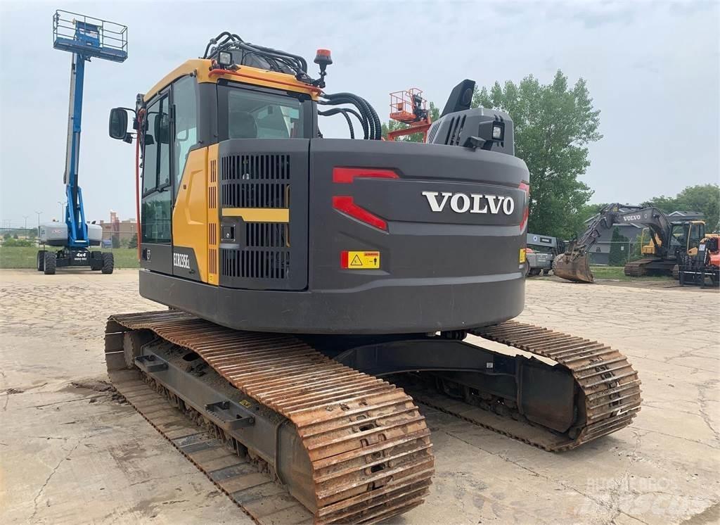 Volvo ECR235EL Гусеничные экскаваторы