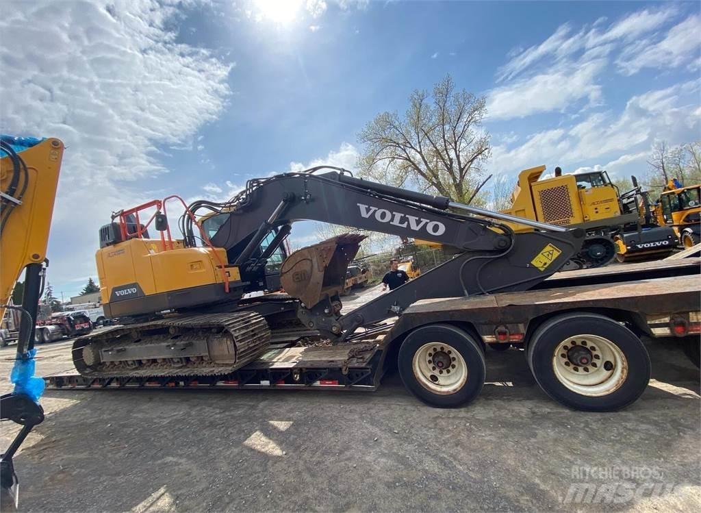 Volvo ECR235EL Гусеничные экскаваторы