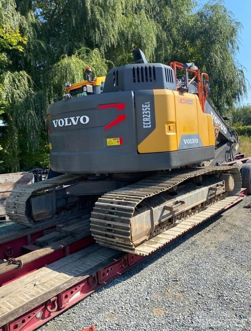 Volvo ECR235EL Гусеничные экскаваторы