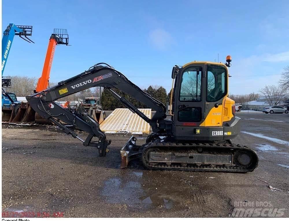 Volvo ECR88D Гусеничные экскаваторы