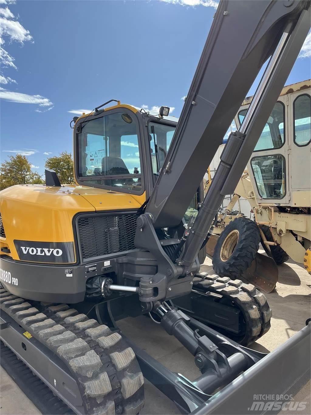 Volvo ECR88D Гусеничные экскаваторы