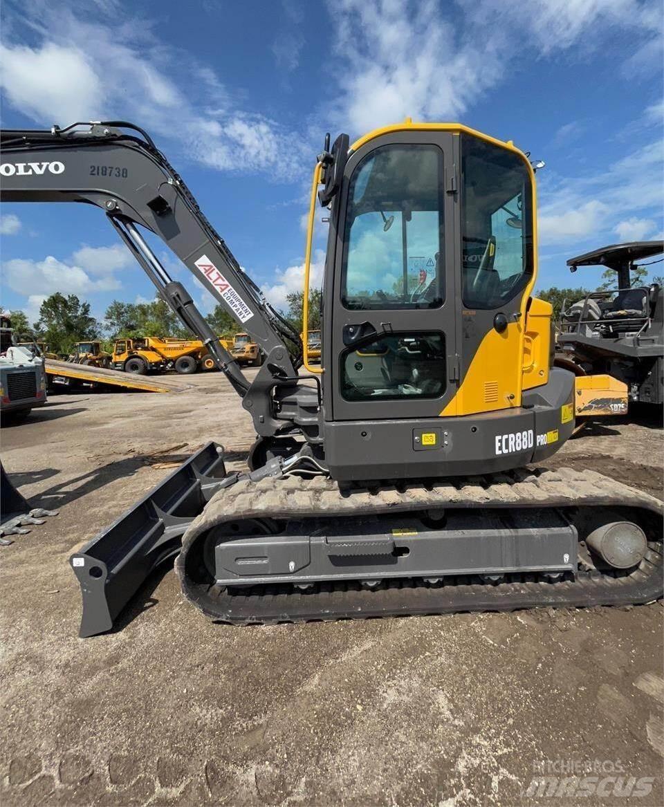 Volvo ECR88D Гусеничные экскаваторы