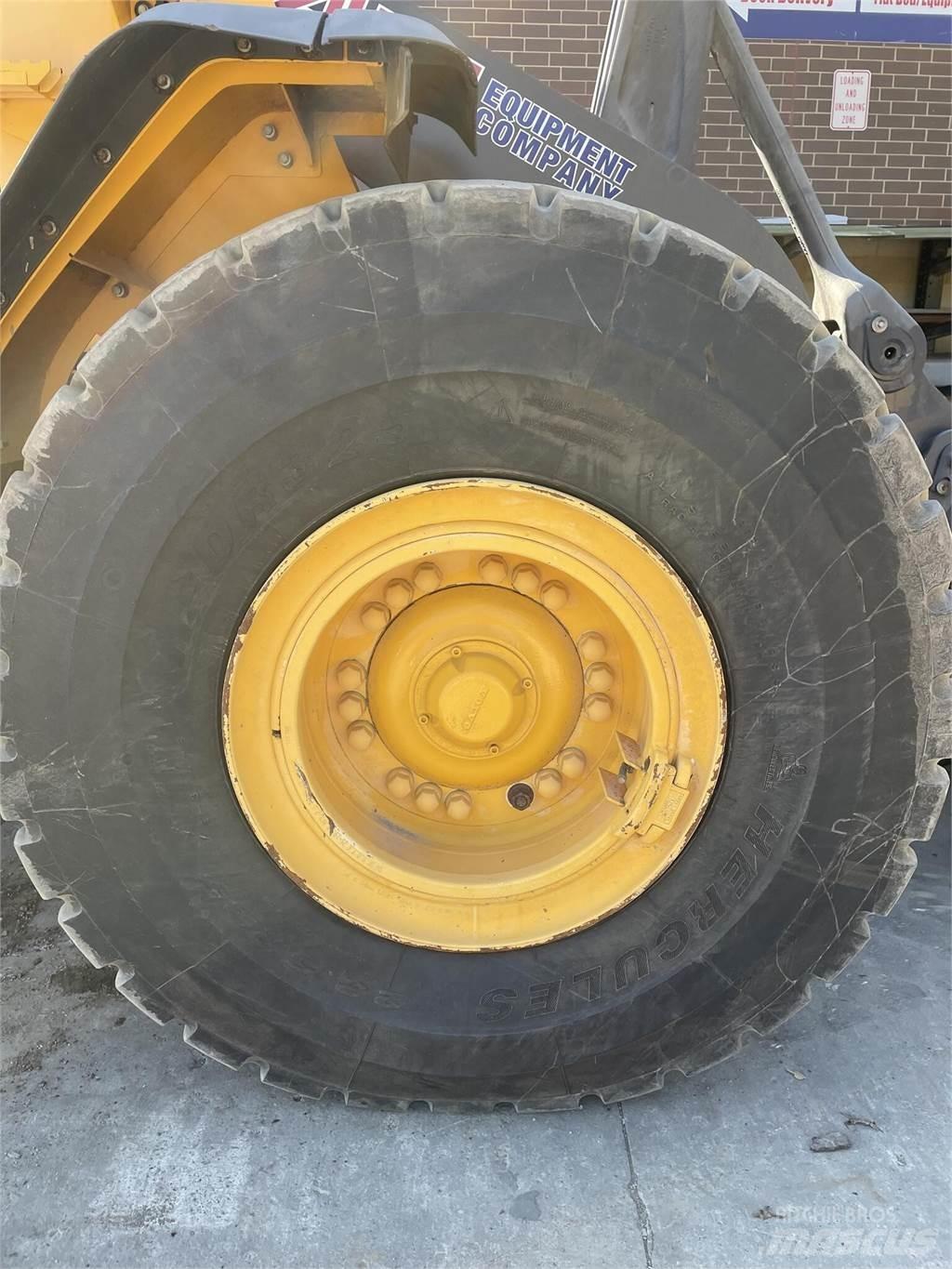 Volvo L110H Фронтальные погрузчики