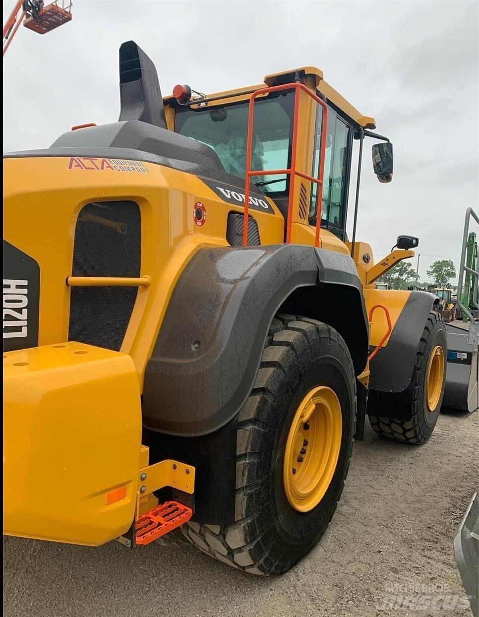Volvo L120H Фронтальные погрузчики