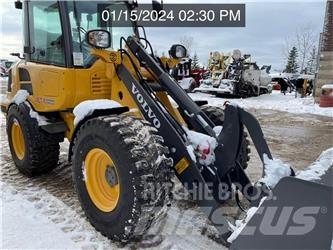 Volvo L25 Фронтальные погрузчики