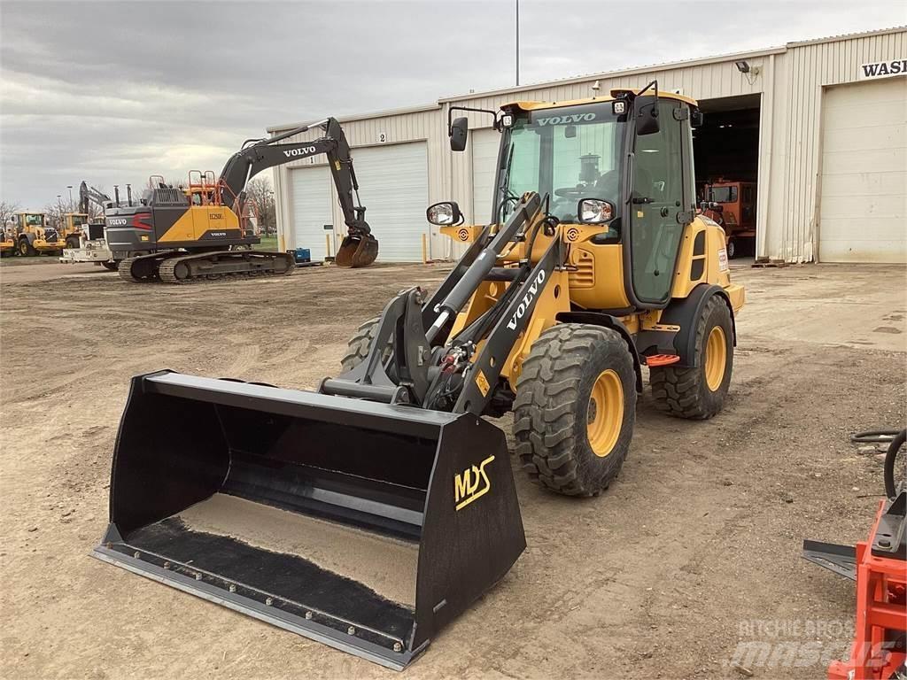Volvo L25H Фронтальные погрузчики