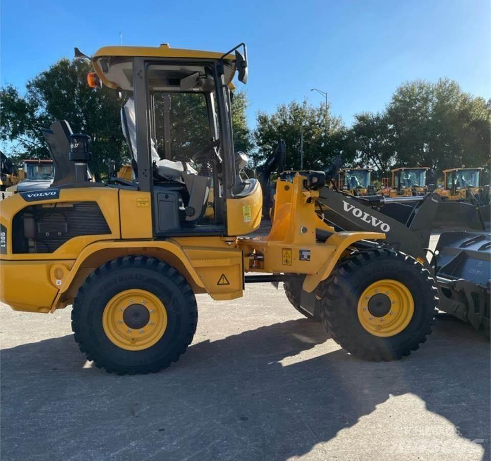 Volvo L30GS Фронтальные погрузчики