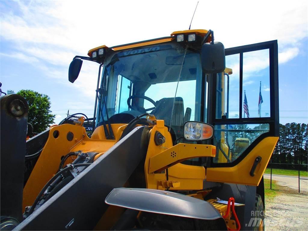 Volvo L70H Фронтальные погрузчики