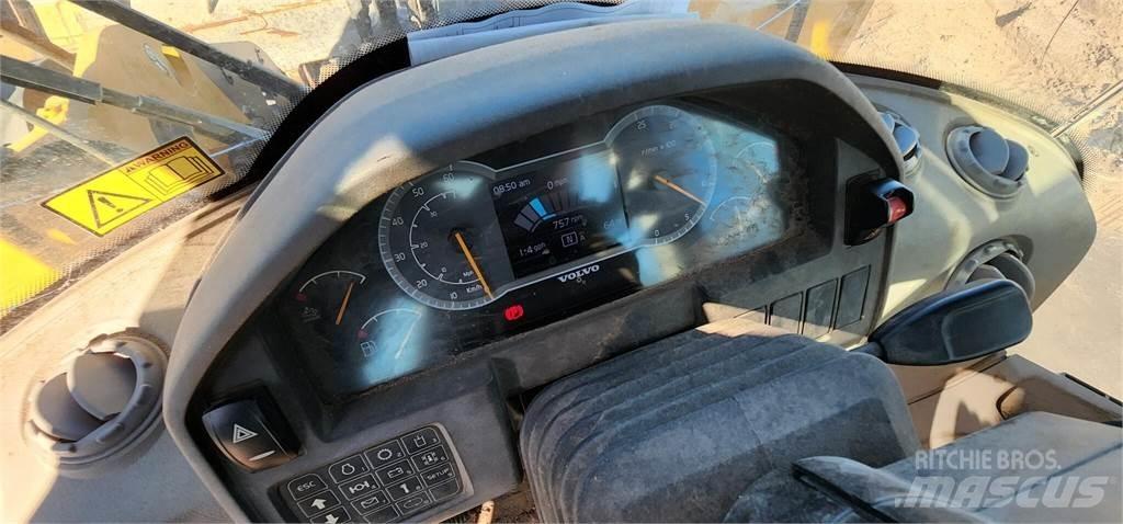 Volvo L90H Фронтальные погрузчики