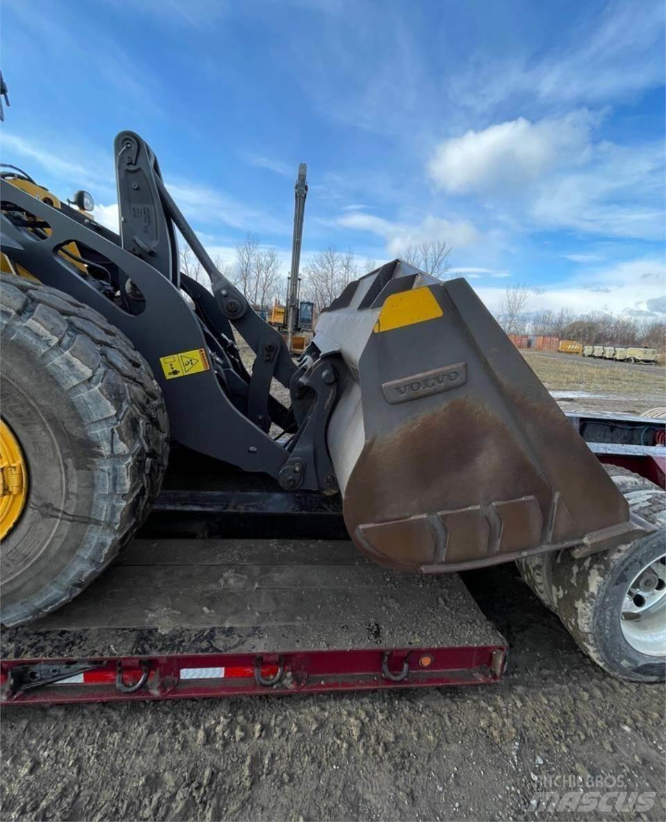 Volvo L90H Фронтальные погрузчики