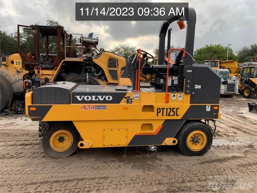 Volvo PT125C Пневматические катки