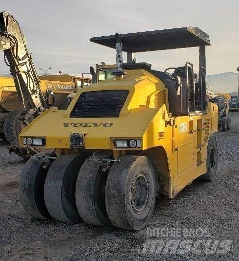 Volvo PTR240 Пневматические катки