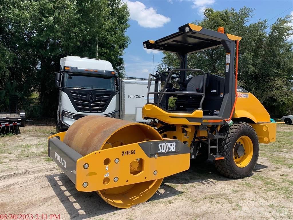 Volvo SD75B Катки тротуарные