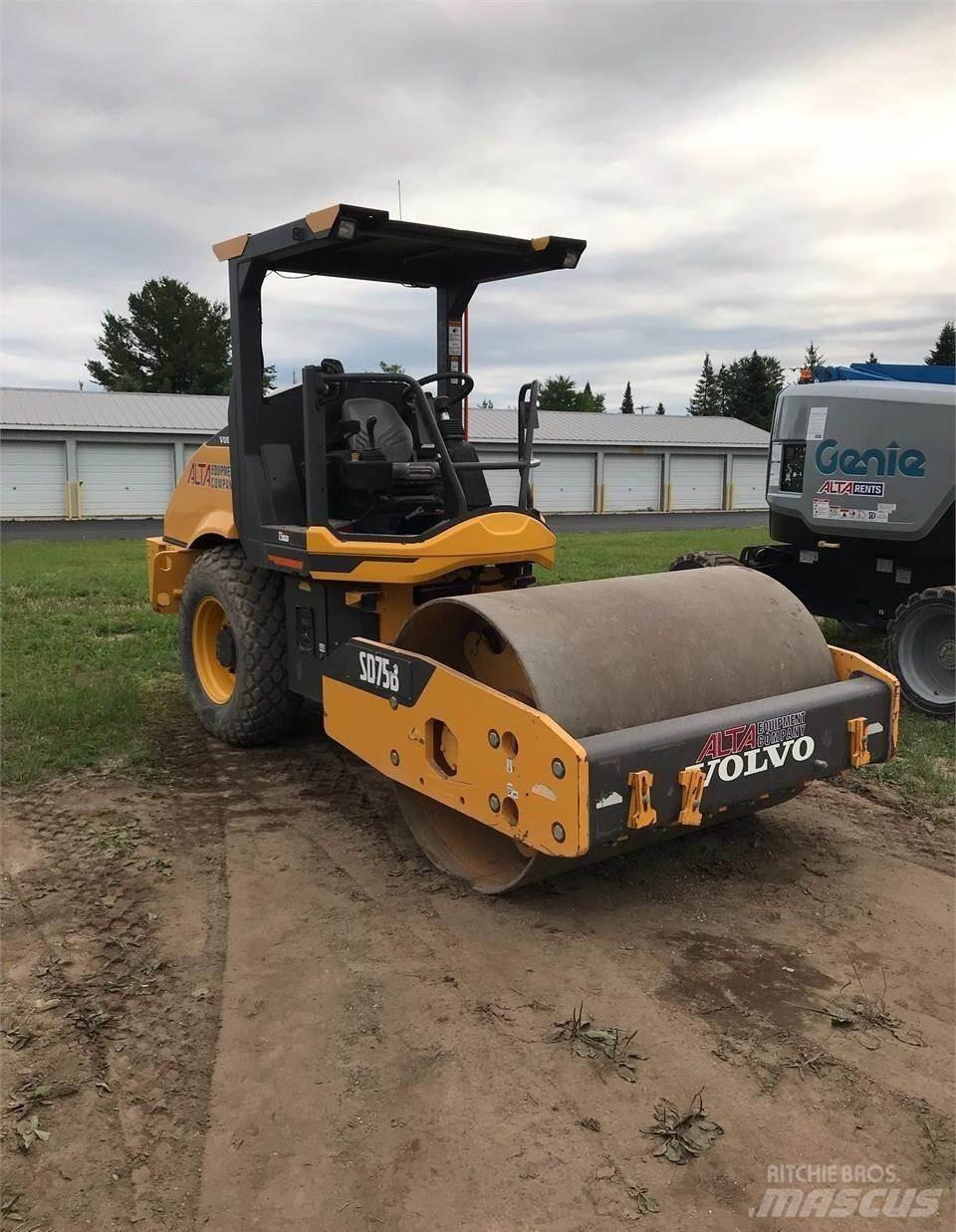 Volvo SD75B Катки тротуарные