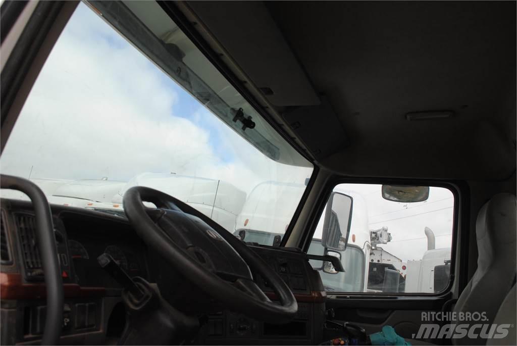 Volvo VHD64B200 Автобетоносмесители