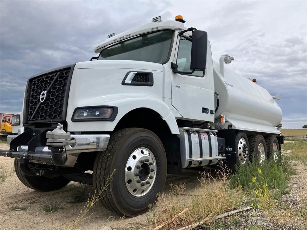 Volvo VHD84F300 Грузовики-цистерны