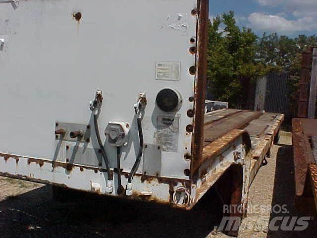 Wabash NATIONAL Низкорамные прицепы