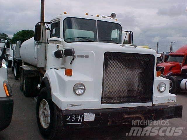 Western Star 6964F Грузовики-цистерны