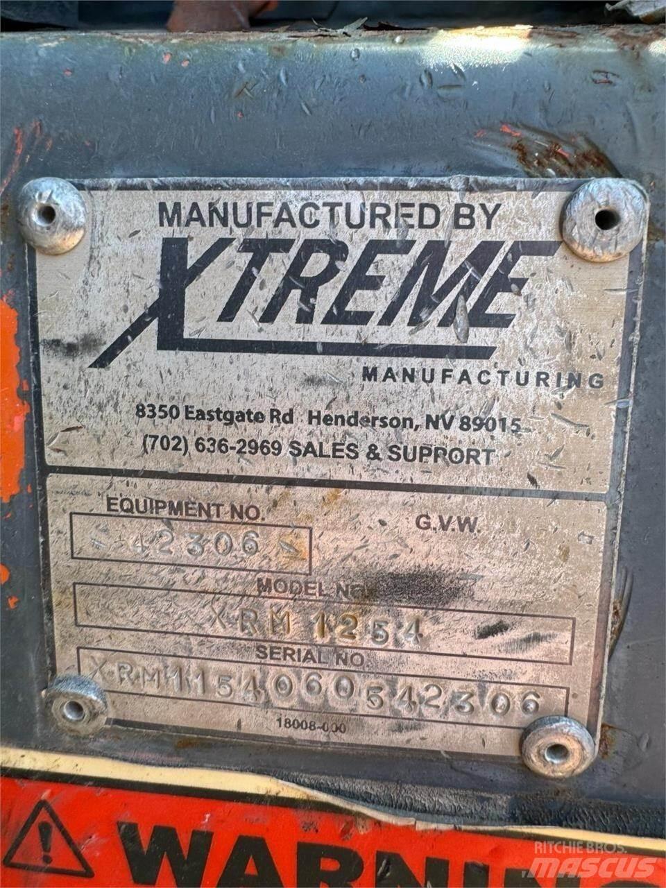 Xtreme MFG XRM1254 Телескопические погрузчики