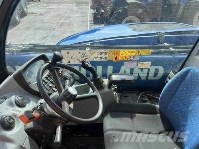 New Holland LM7.35 Сельскохозяйственные телескопические погрузчики