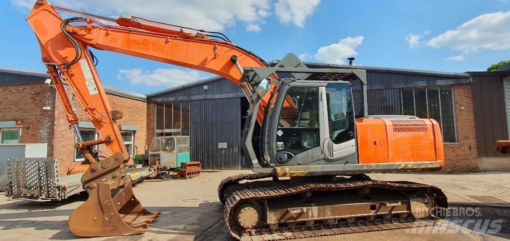 Hitachi ZX 210 LC-3 Гусеничные экскаваторы