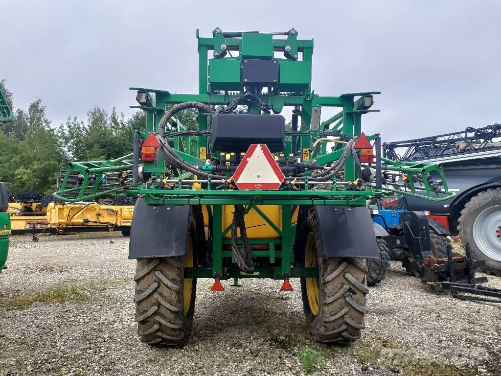 John Deere 740 i Прицепные опрыскиватели