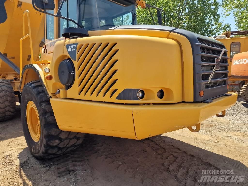 Volvo A 25 D Шарнирно-сочленённые самосвалы