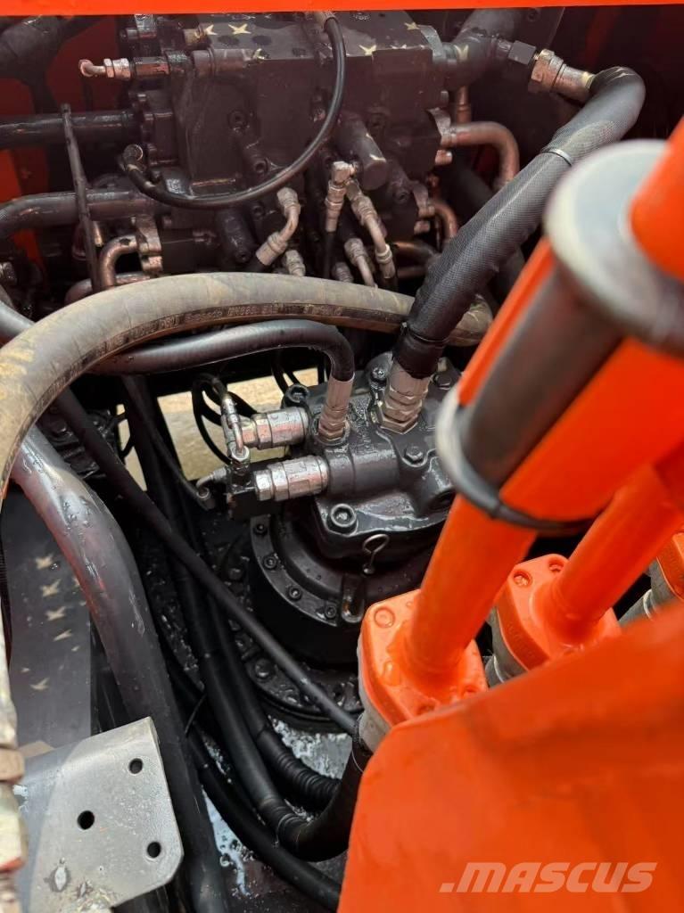 Doosan DX 225 LCA Гусеничные экскаваторы