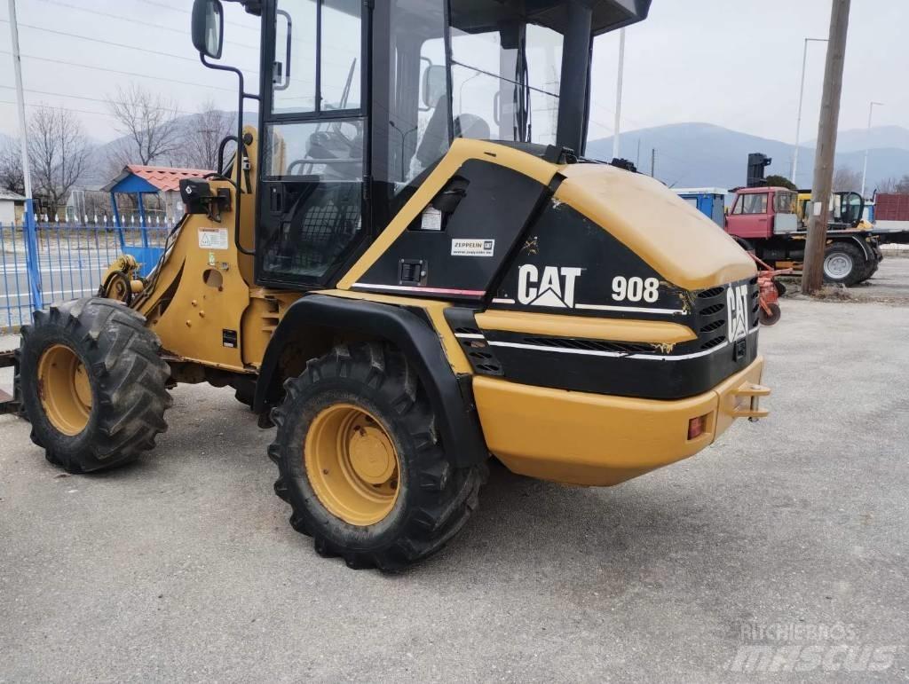 CAT 908 Фронтальные погрузчики