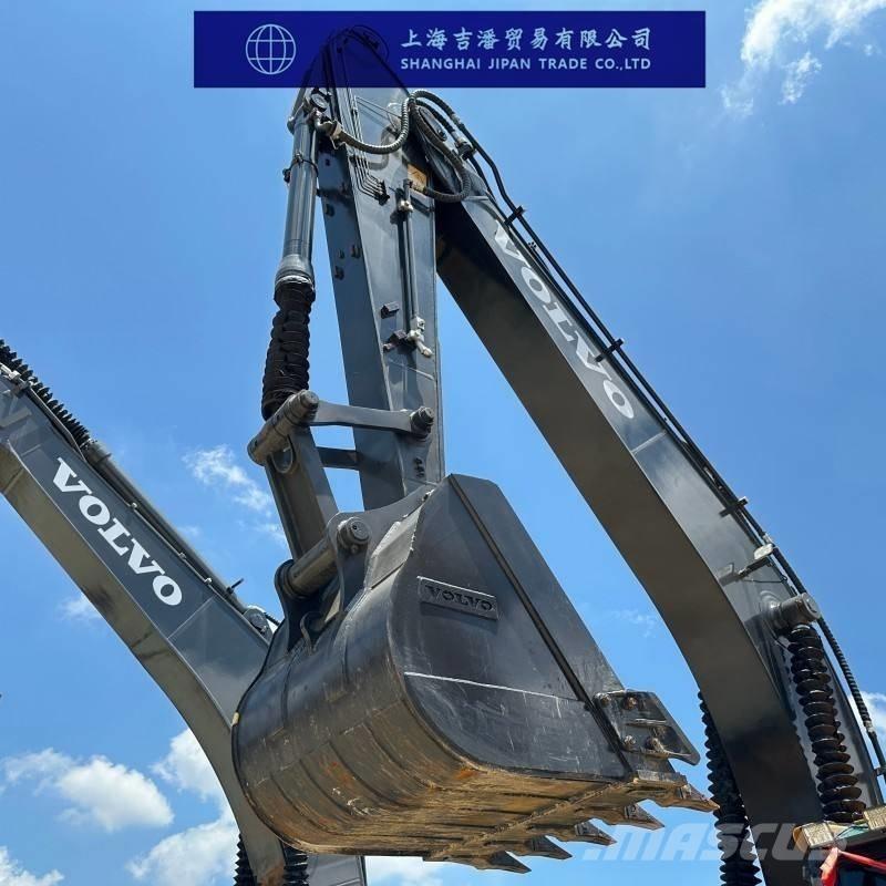 Volvo EC 220 Гусеничные экскаваторы